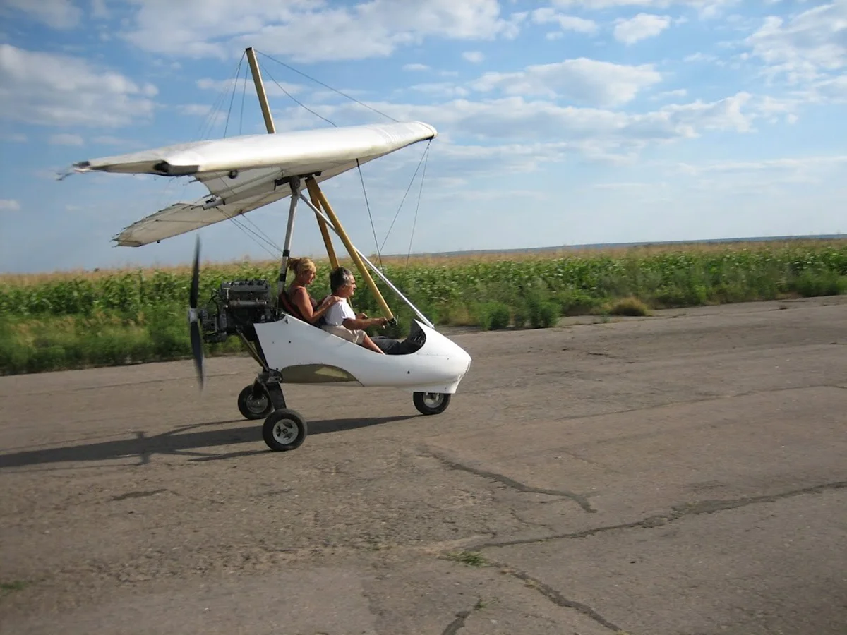 Виктор Сидоренко на дельтаплане. Фото: Владлен Ноль
