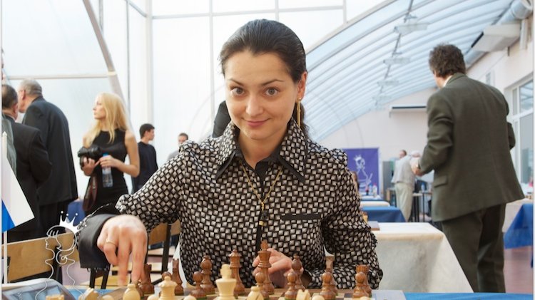 Шахматистка из России Александра Костенюк будет выступать за сборную Швейцарии