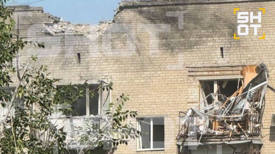 В Ростове-на-Дону минимум 13 человек получили ранения из-за атаки украинских дронов. Повреждены несколько многоквартирных домов