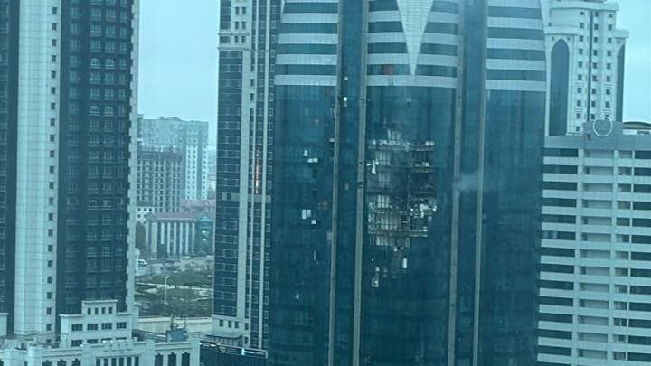 В Краснодарском крае в результате атаки украинских дронов поврежден морской морт. В Сызрани под атаку попал НПЗ