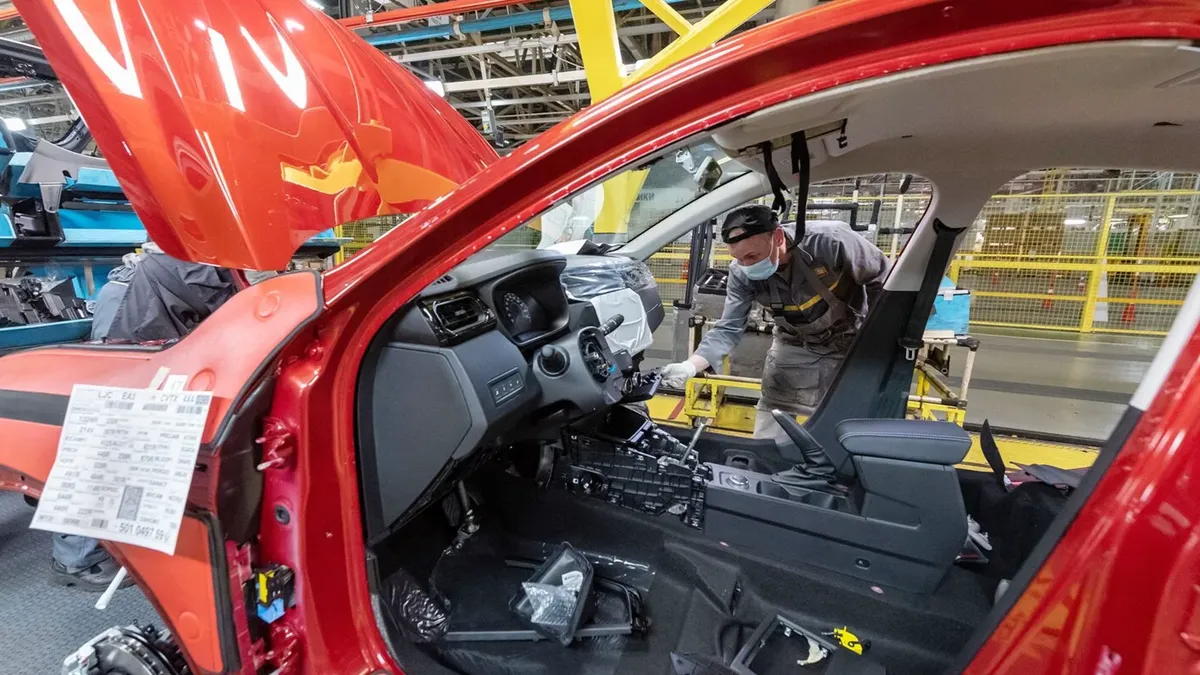 Renault: глухо, как в танке