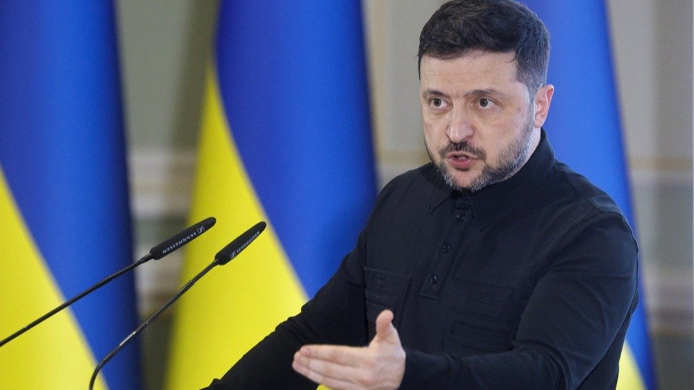 Washington cautious as Zelensky hails basis for future security deal