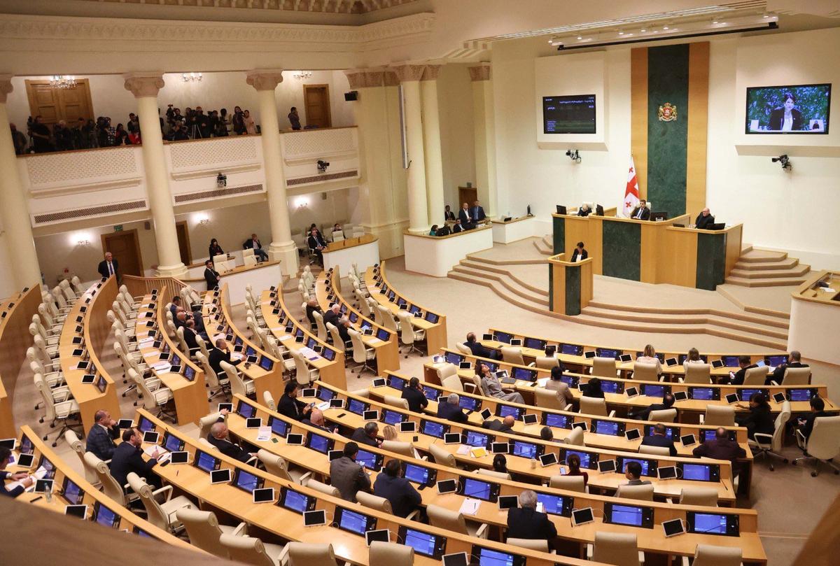 Парламент Грузии в день объявления импичмента. Фото: Администрация президента Грузии