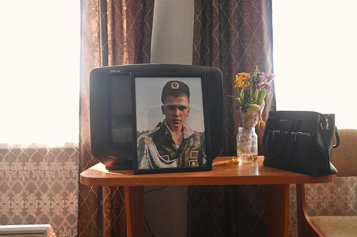 Портрет Ришата в доме Латыповых. Фото: Евгений Куликов