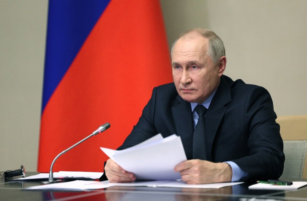 Vladimir Putin at a Russian Security Council meeting, 30 October 2023. Photo: EPA-EFE/GAVRIIL GRIGOROV / KREMLIN POOL / POOL