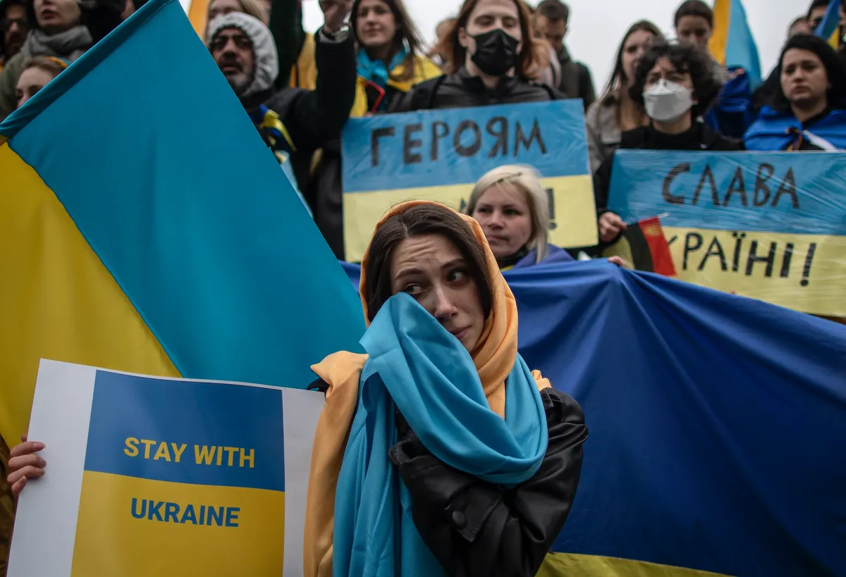 People protest against Russian aggression on Ukraine in Istanbul, Türkiye, 28 February 2022. Photo: EPA / Erdem Sahin