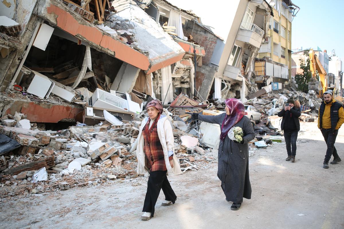 Разрушенные здания после землетрясения в Хатае, юго-восточная Турция, 10 февраля 2023 г. Фото: EPA-EFE/STR