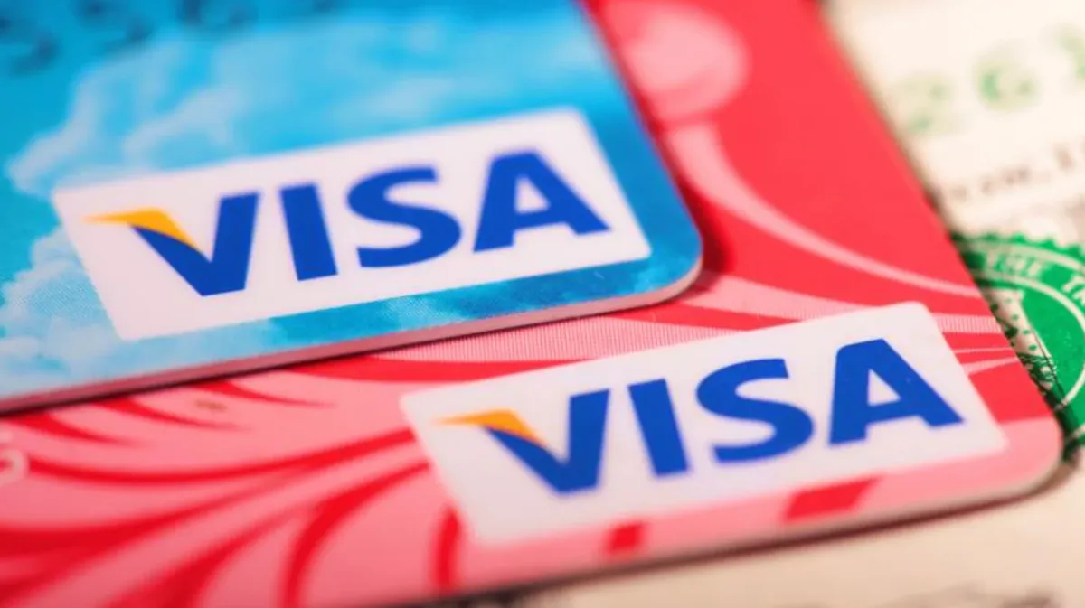 Компания Visa рекомендовала банкам в граничащих с Россией странах не выдавать карты россиянам-нерезидентам