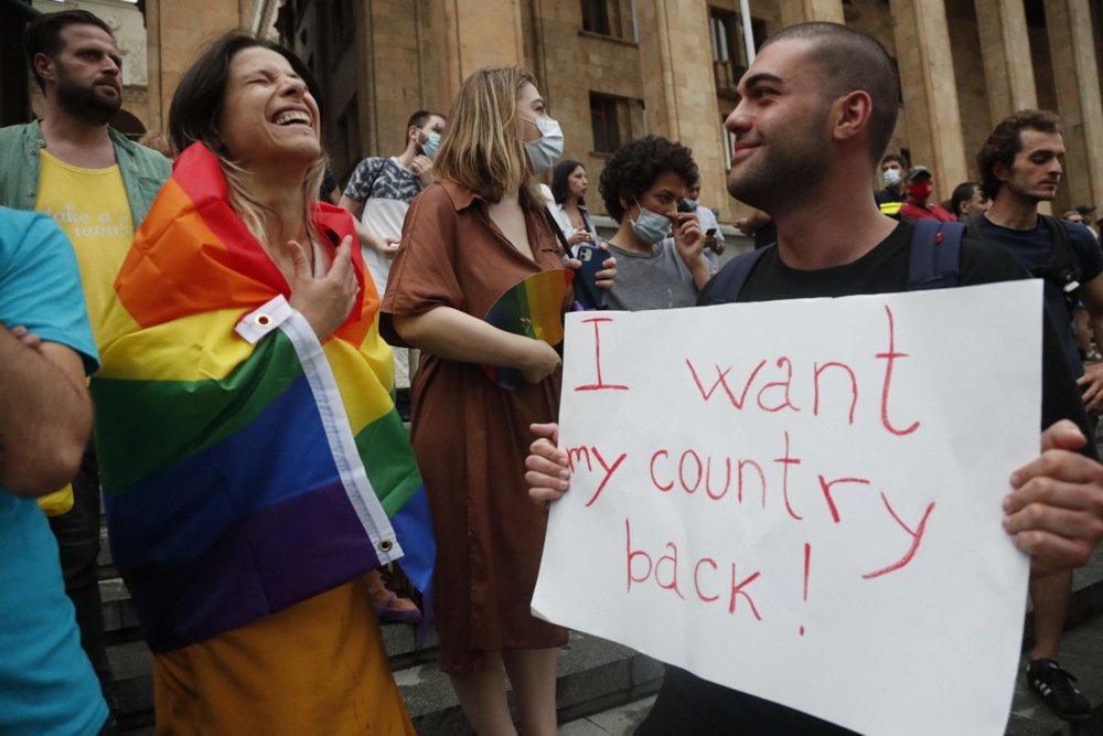 Pro-LGBT activists rally in front of the Georgian parliament building in Tbilisi, 6 July 2021. Photo: EPA-EFE/ZURAB KURTSIKIDZE