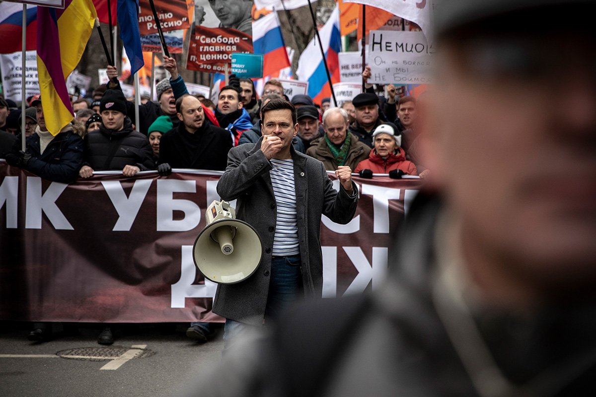 Илья Яшин на марше памяти Бориса Немцова, 29 февраля 2020 года . 
 Фото: Влад Докшин, специально для «Новой газеты Европа»