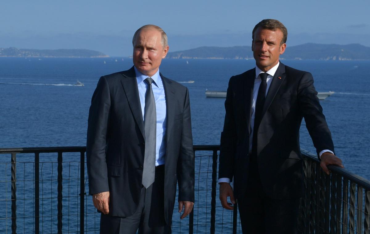 Владимир Путин во время встречи с Эмманюэлем Макроном в порте Брегансон, Франция, 19 августа 2019 года. Фото: EPA-EFE / ALEXEI DRUZHININ / SPUTNIK / KREMLIN POOL MANDATORY CREDIT