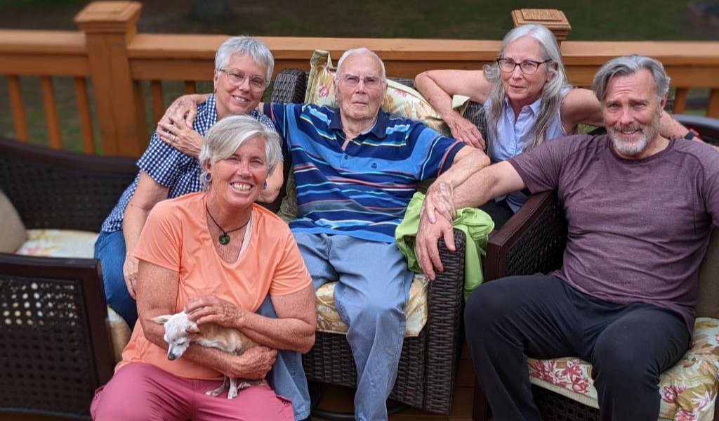 Слева направо: Крис, Либби, Эд, Терри, Марк. Фото из семейного архива