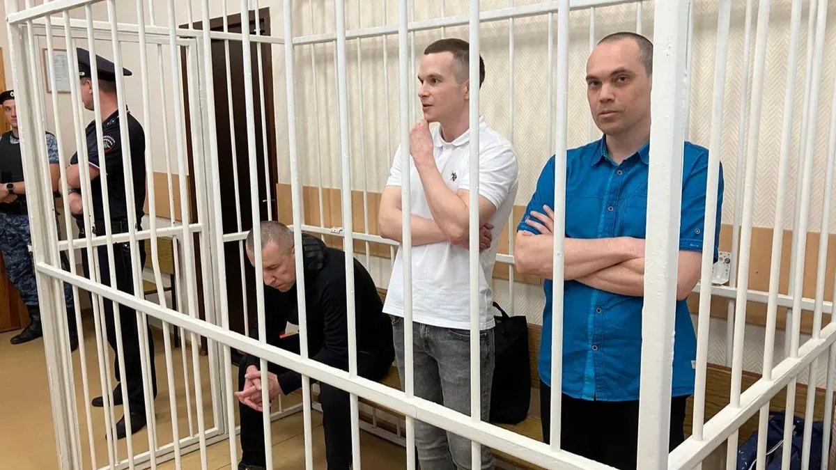 Igor Sergunin, Alexey Liptser and Vadim Kobzev (L-R) in court, 12 September 2024. Photo: Mediazona