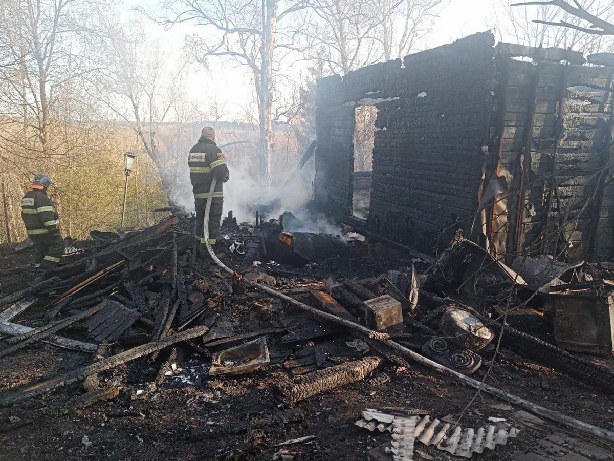 На даче Анны Политковской в Подмосковье произошел пожар. Дом и баня  полностью сгорели — Новая газета Европа