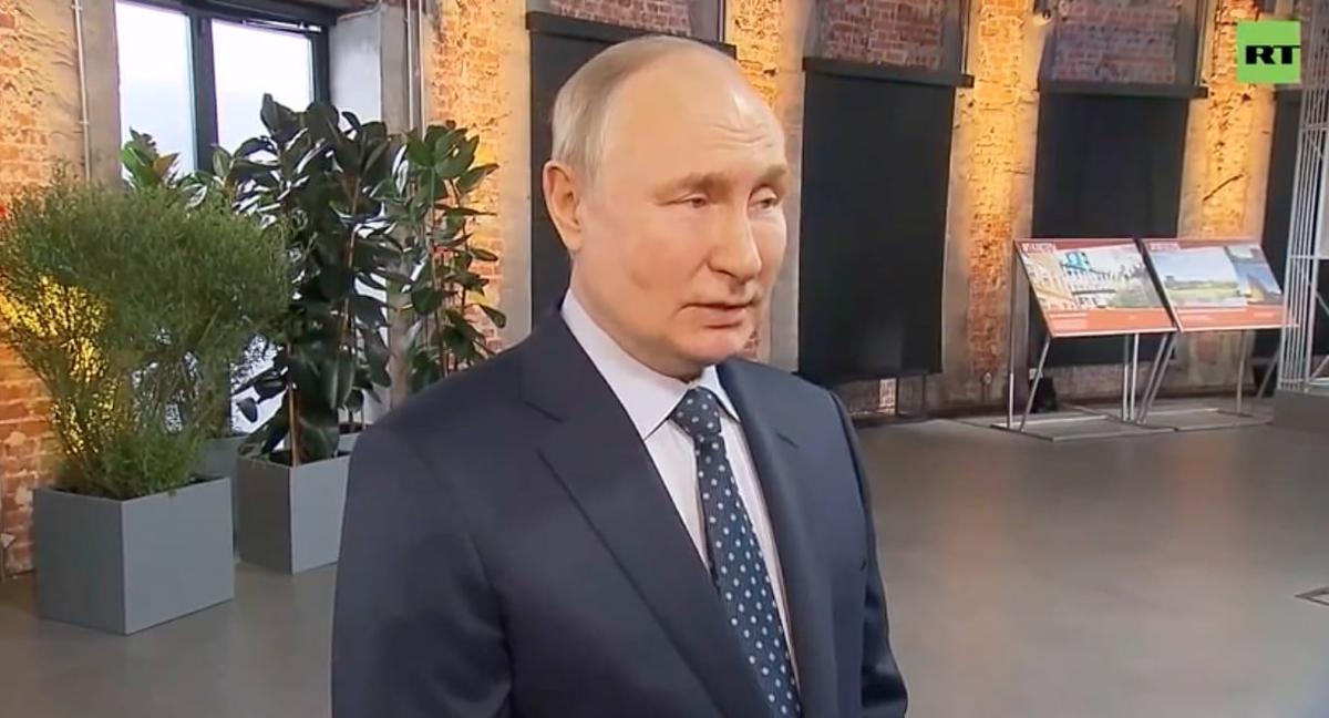 Владимир Путин. Фото: скрин трансляции RT