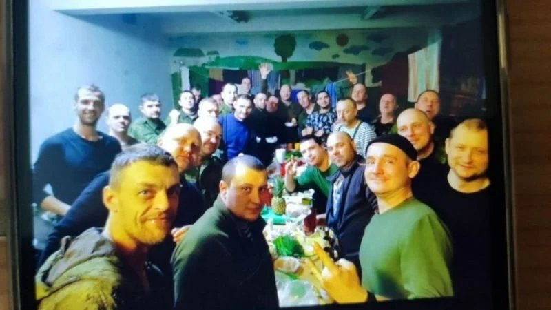 The Samara region draftees in the Makiivka college building on 31 December. The photo belongs to one of the servicemen / BBC