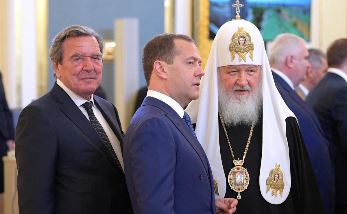 Inauguration of Vladimir Putin, 2018. Gerhard Schröder, Dmitri Medvedev and Patriarch Kyrill Photo: Kremlin . ru