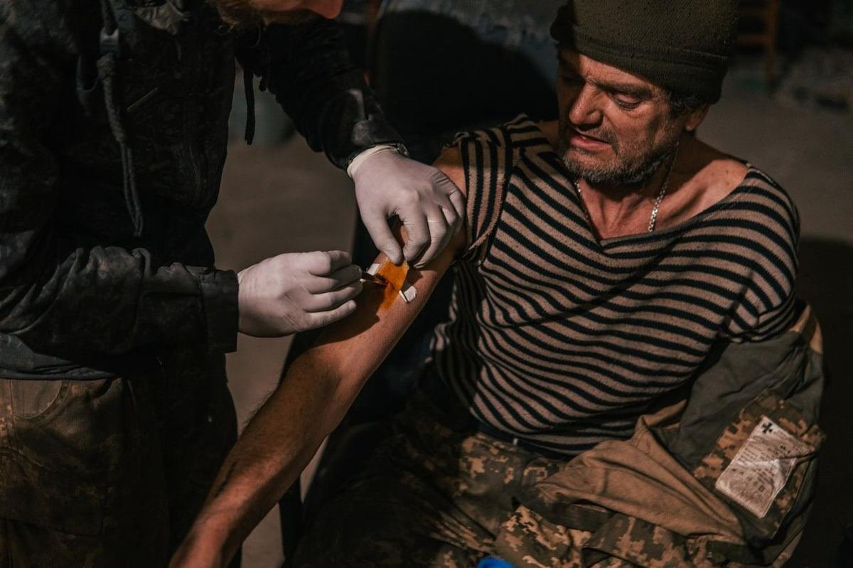 Один из раненых военных на заводе "Азовсталь" Фото: «Азов»