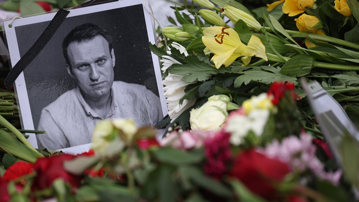 Он давал нам надежду. Теперь мы его надежда. Эссе писателя Михаила Шишкина — памяти Алексея Навального