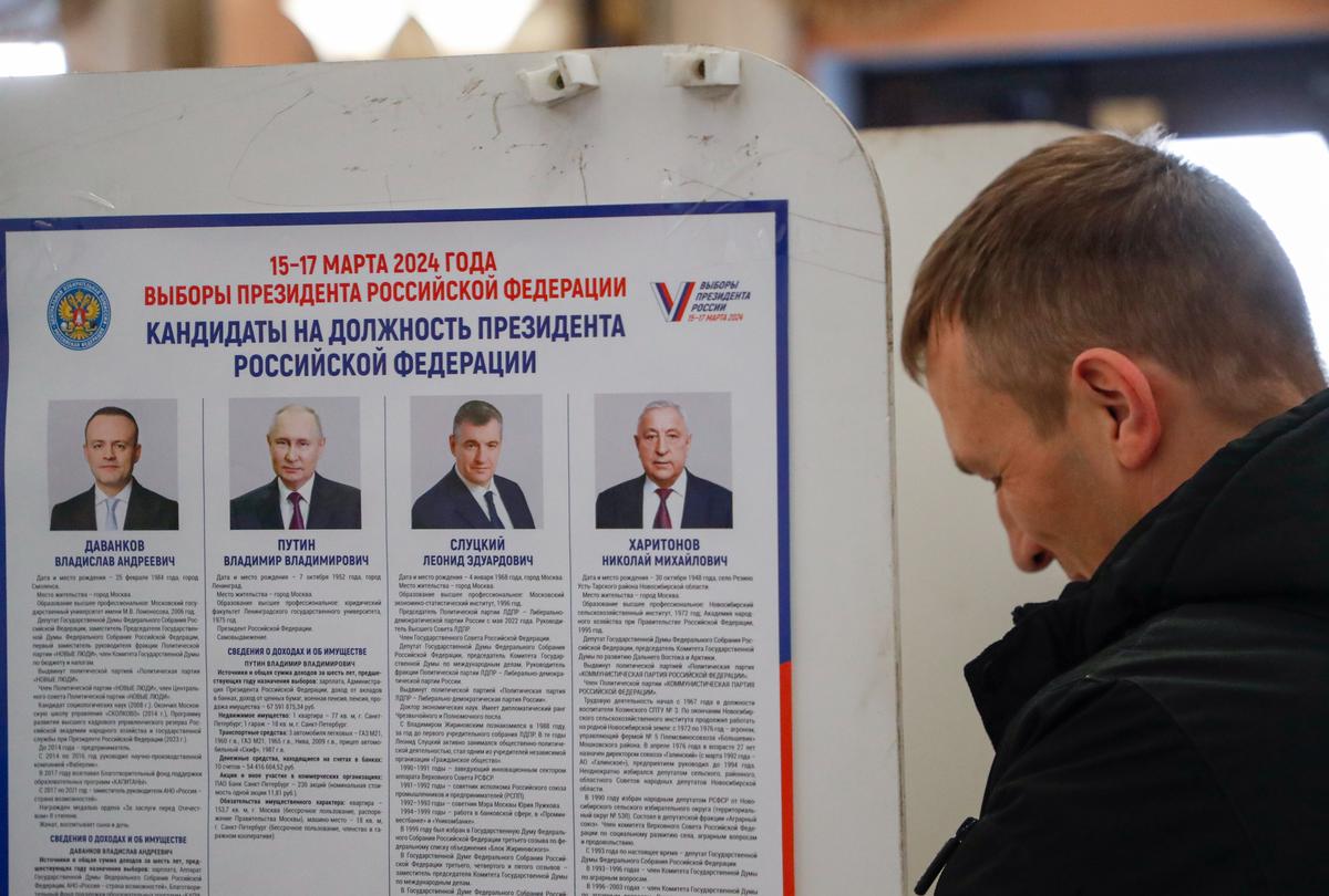 2024 Russian presidential election, 15 March 2024. Photo: MAXIM SHIPENKOV