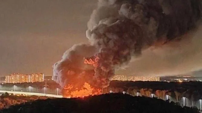 В подмосковном Одинцово произошел пожар, Россия впервые в современной истории отправила на Луну межпланетную станцию