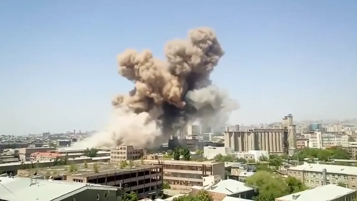 В торговом центре «Сурмалу» в Ереване произошел взрыв