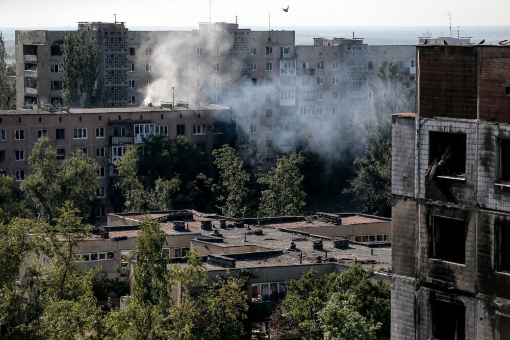 Destroyed apartment buildings in Vuhledar, July 2023. Photo: EPA-EFE/OLEG PETRASYUK