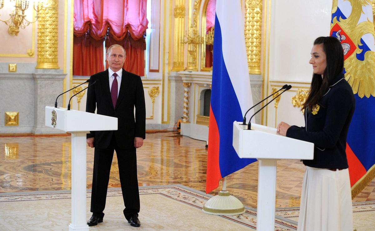 Vladimir Putin and Elena Isinbayeva. Photo by  the Kremlin