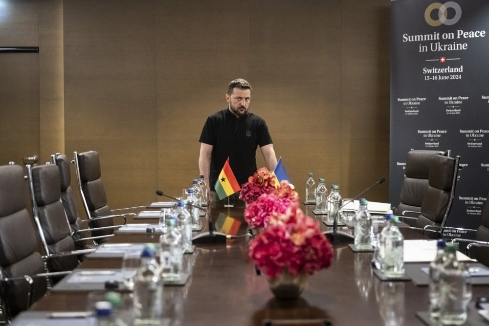 Ukrainian President Volodymyr Zelensky waits for his next meeting during the Summit on Peace in Ukraine in Switzerland, 16 June 2024. Photo: EPA-EFE / ALESSANDRO DELLA VALLE / POOL