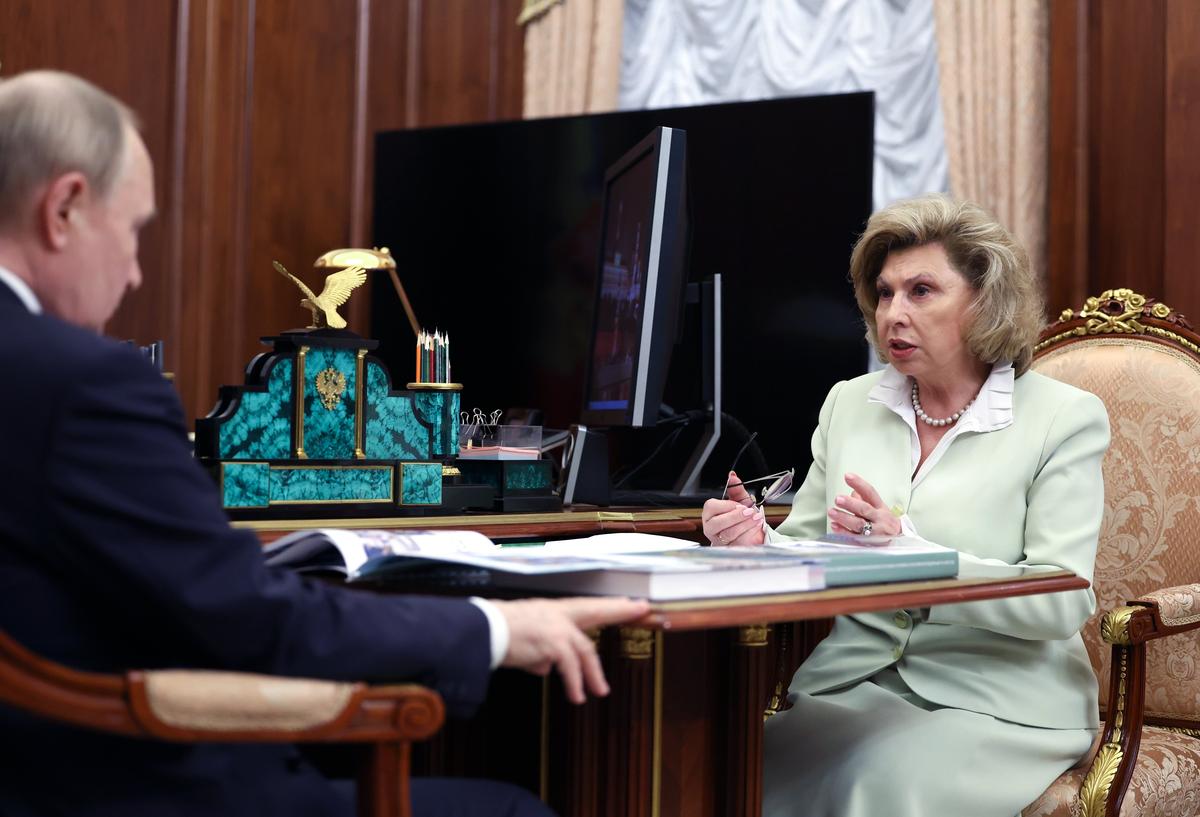 Vladimir Putin meets with Russia’s Human Rights Commissioner Tatyana Moskalkova at the Kremlin in Moscow, 10 June 2024. Photo: EPA-EFE / ALEXANDER KAZAKOV / SPUTNIK/ KREMLIN POOL