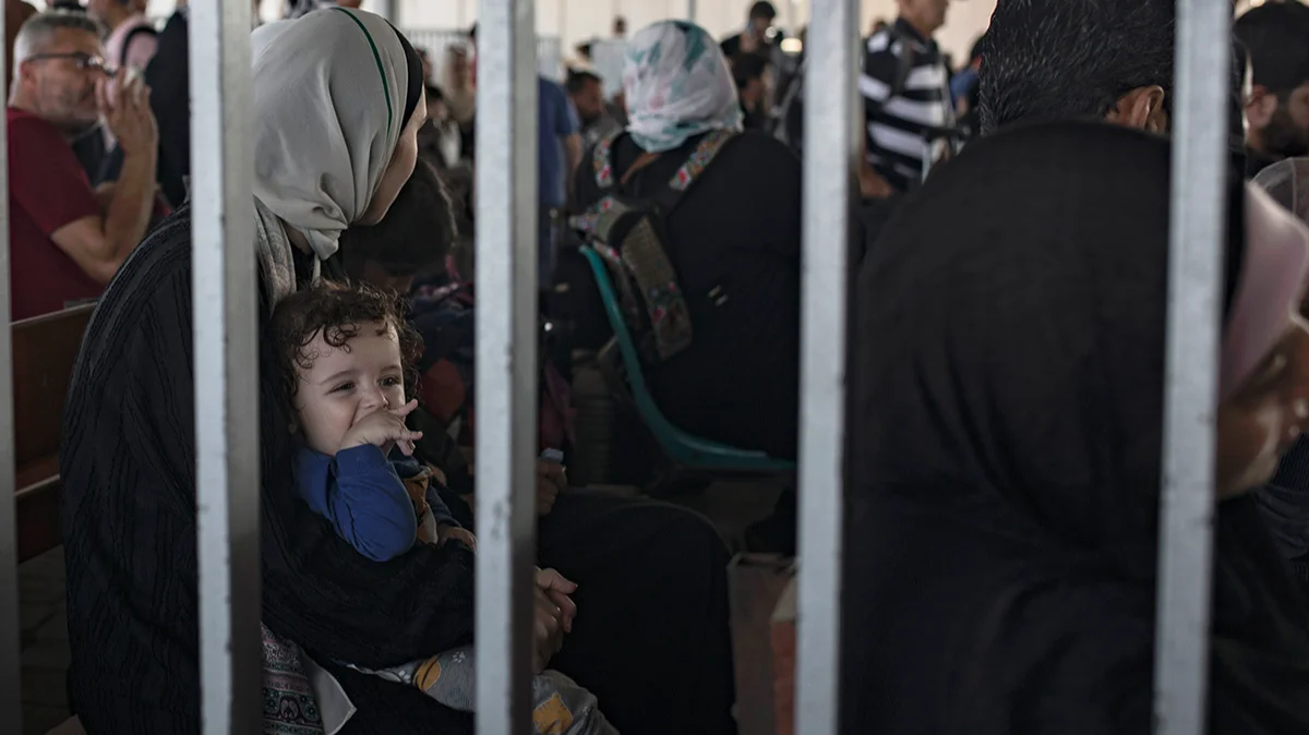 Эвакуация иностранцев из сектора Газа в Египет через КПП «Рафах»