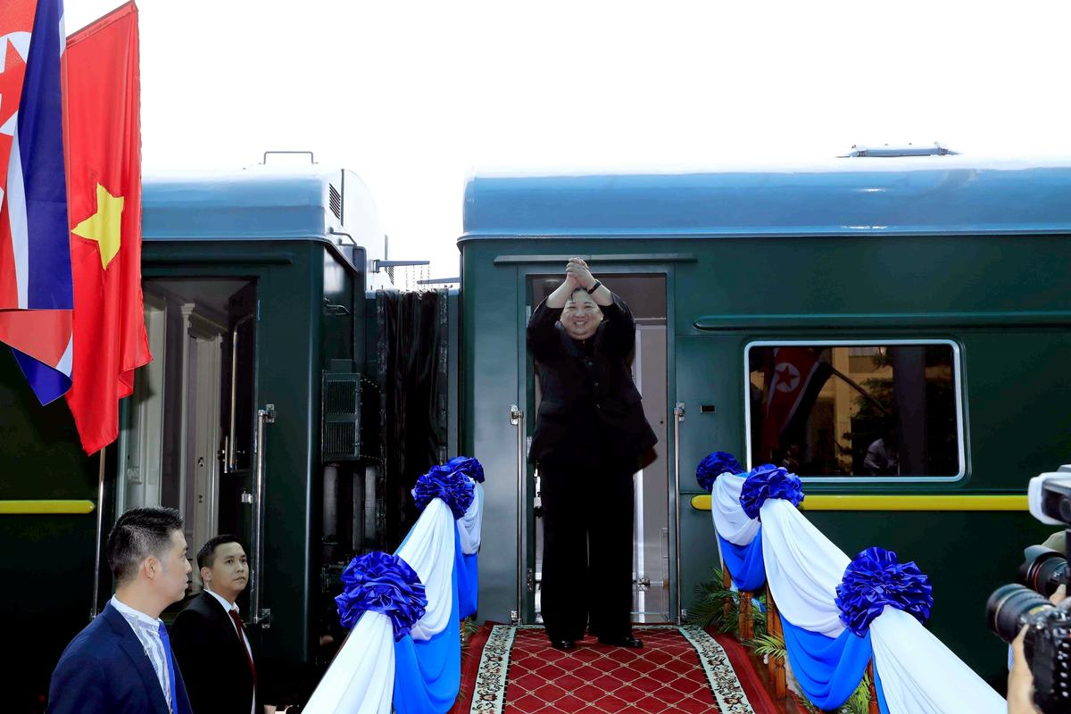 Ким Чен Ын прибыл на поезде во Вьетнам. Фото: EPA-EFE/BUI DOAN TAN EDITORIAL USE ONLY