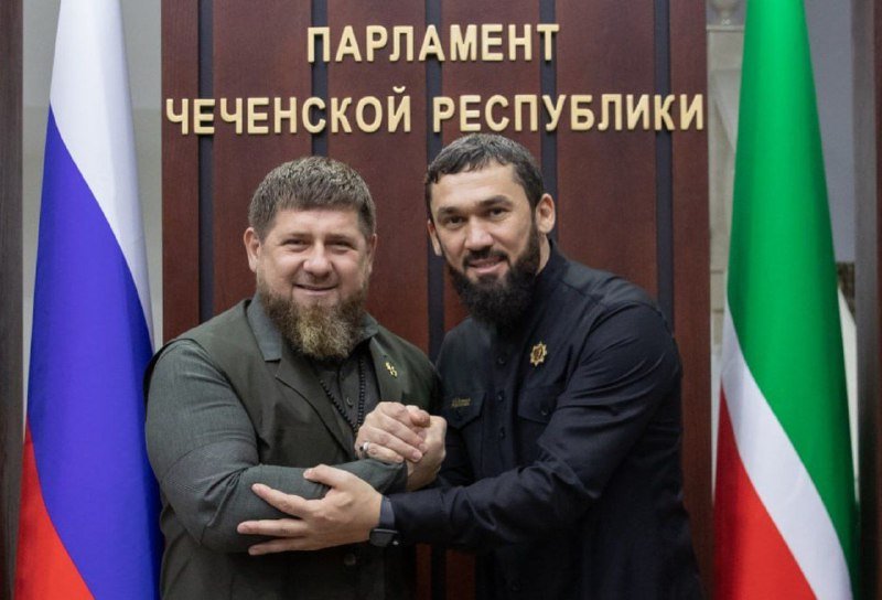 Глава Чечни Рамзан Кадыров и бывший глава парламента республики Магомед Даудов. Фото: СМИ