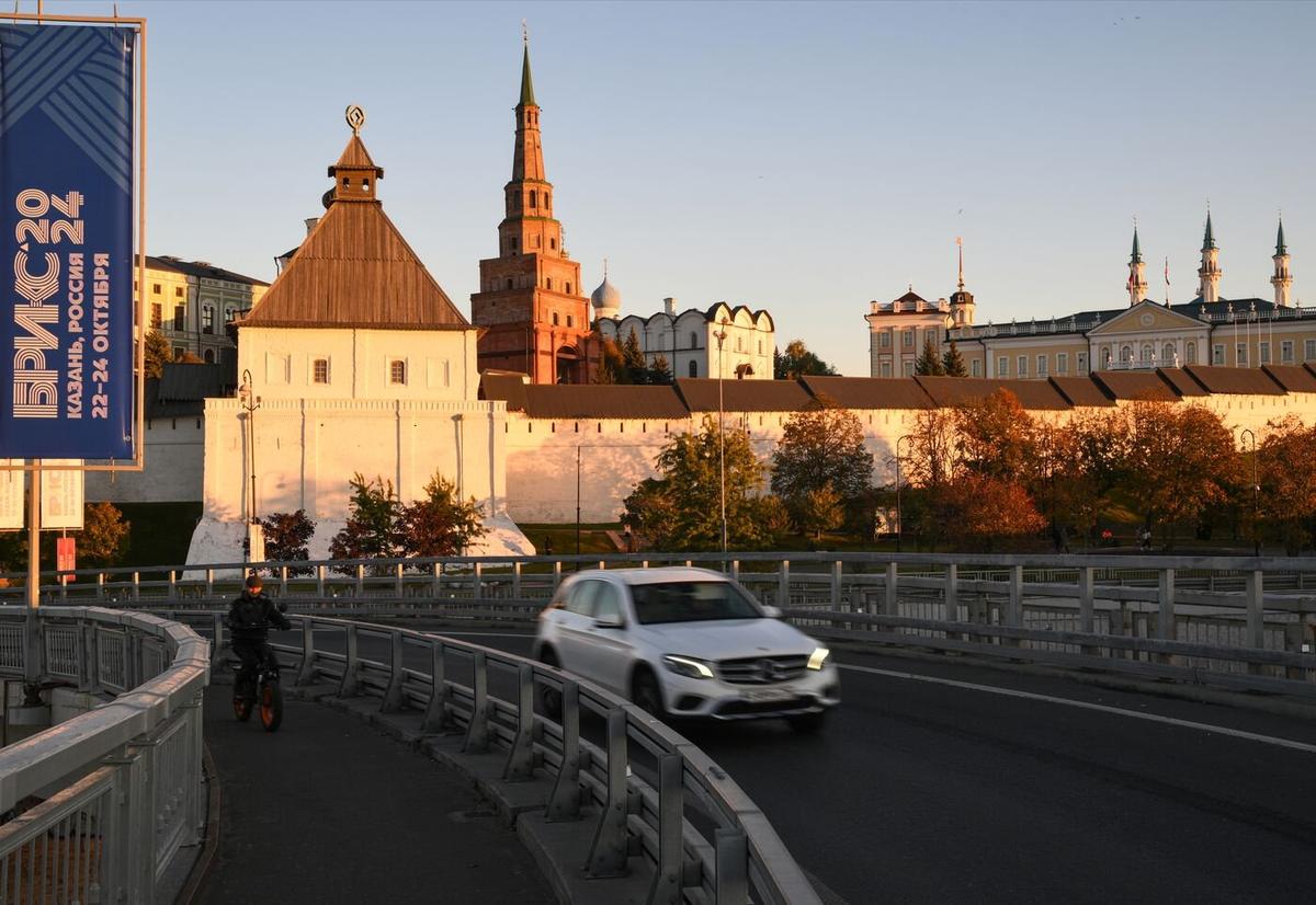 A banner for the 16th BRICS Summit, Kazan, Russia. Photo: Maksim Bogodvid / brics-russia2024.ru