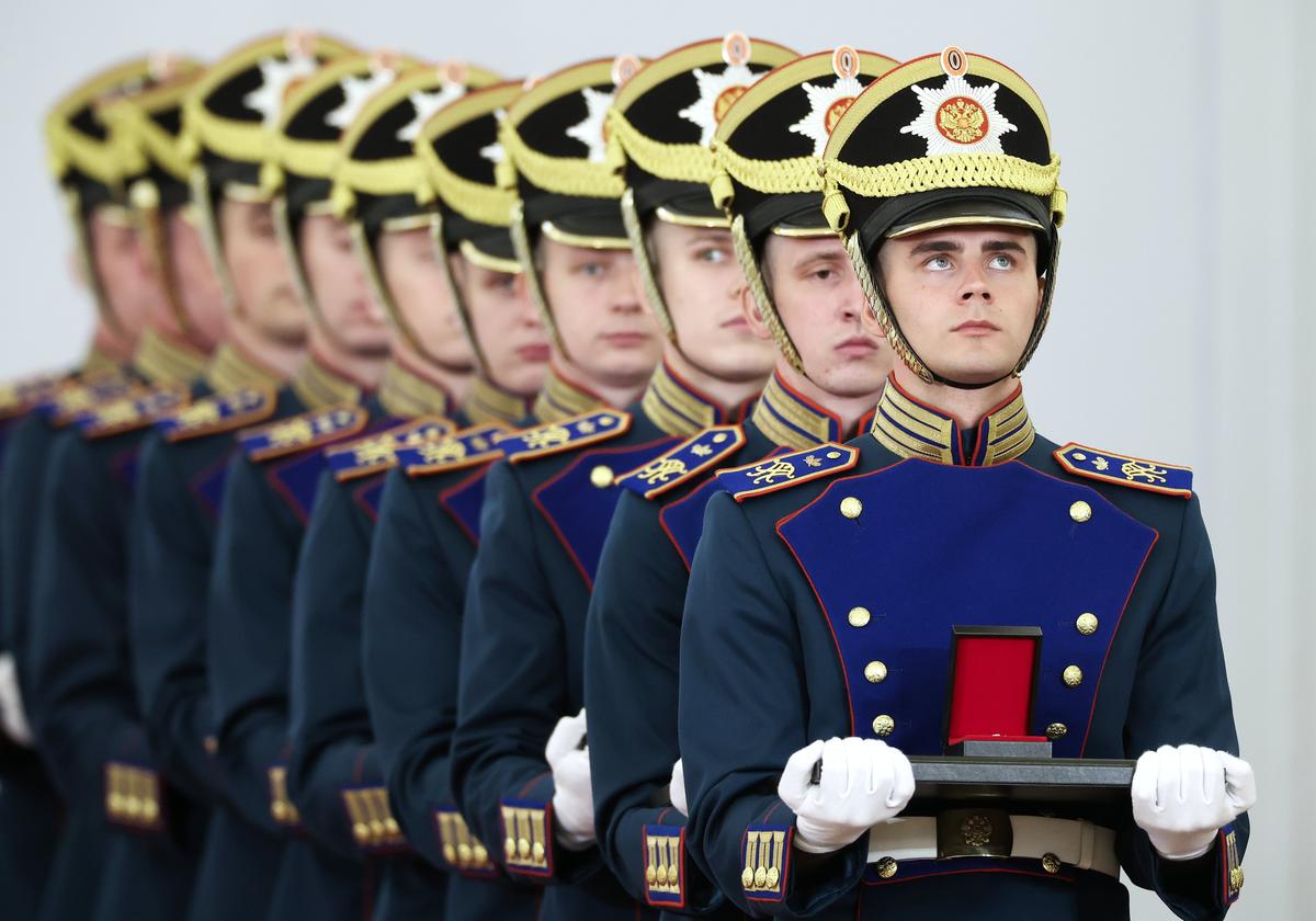 Russian honour guards at the Kremlin’s St George’s Hall in Moscow, 12 June 2024. Photo: EPA-EFE/VALERIY SHARIFULIN/KREMLIN/POOL