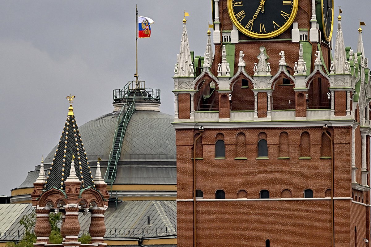 Вид на купол с следами атаки дронов в Кремле, Москва, 3 мая 2023 года. Фото: Sefa Karacan / Anadolu Agency / Abaca Press / ddp images / Vida Press
