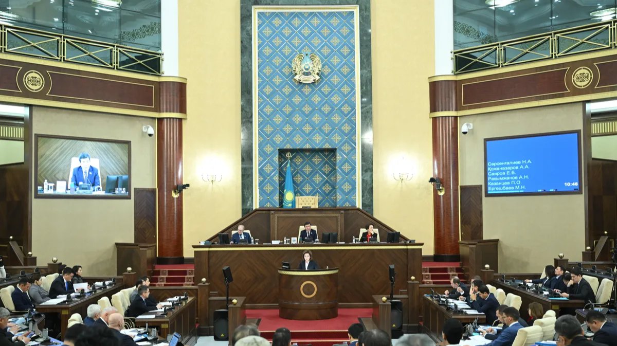 Echoing controversial Kremlin law, Kazakhstan bans ‘LGBT propaganda’