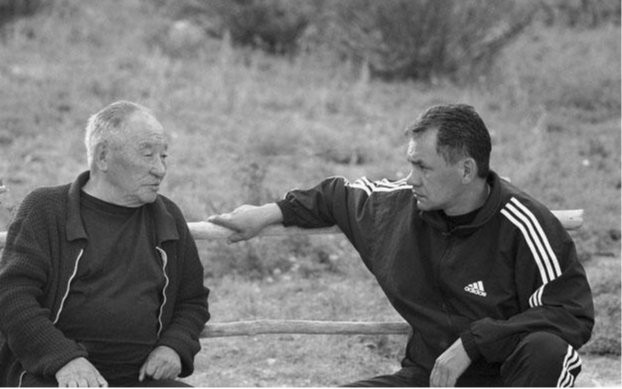 Кужугет и Сергей Шойгу. Фото:  Правительство Республики Тыва