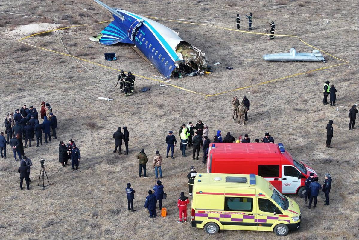 The crash site of the Azerbaijan Airlines Embraer 190 passenger plane near Aqtau, Kazakhstan, 25 December 2024. Photo: EPA-EFE/AZAMAT SARSENBAYEV