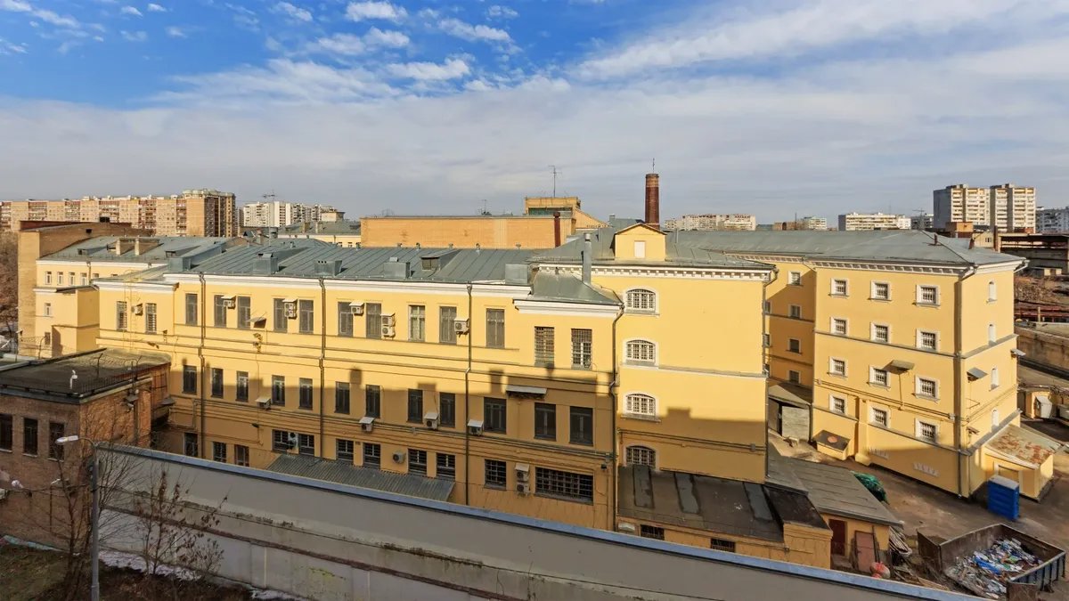 The building of the pre-trial detention center "Lefortovo". Photo: A. Savin