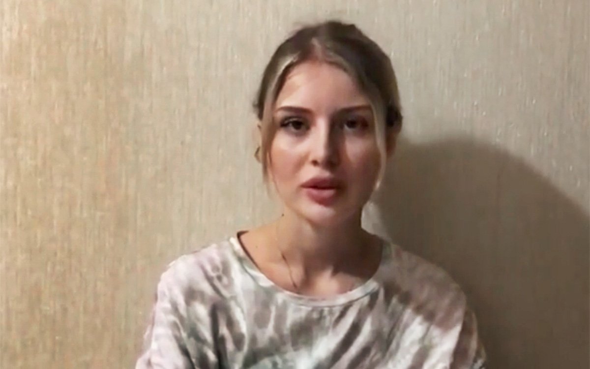 Халимат Тарамова. Скриншот из видеобращения