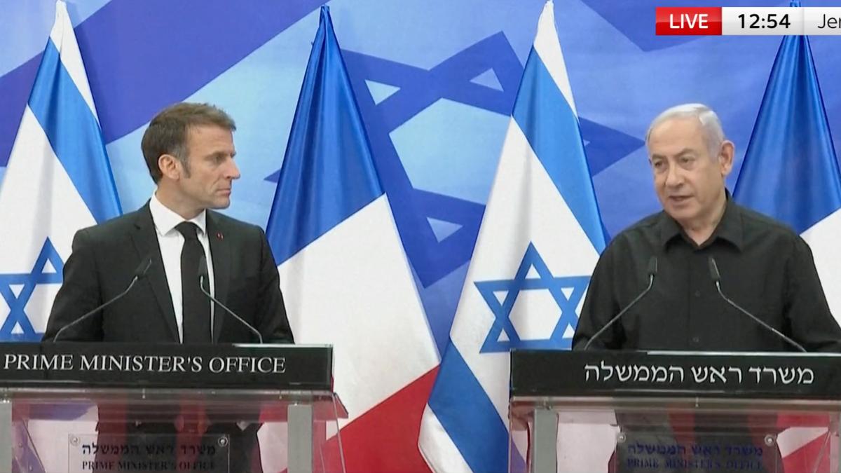 Макрон во время визита в Израиль предложил задействовать против ХАМАС международную коалицию
