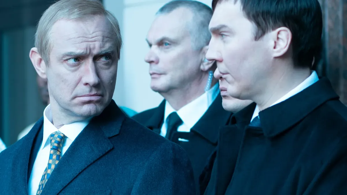 Фото: <a href="https://variety.com/2025/film/global/olivier-assayas-vladimir-putin-wizard-of-the-kremlin-venice-1236496572/">Variety</a>