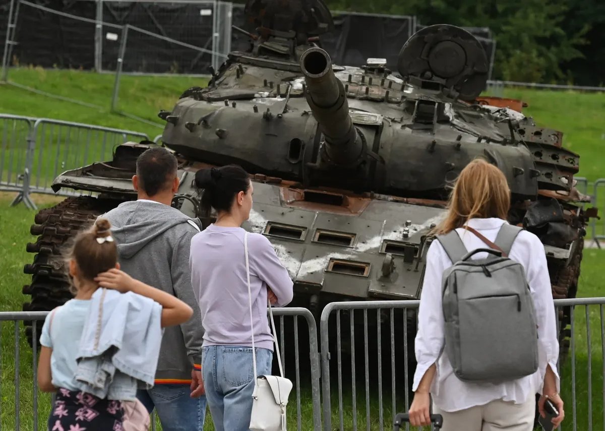 A partially destroyed T-72BA Russian tank captured by Ukraine’s army on an exhibition in Gdańsk, August 2022. Photo: Artur Widak / NurPhoto / Getty Images