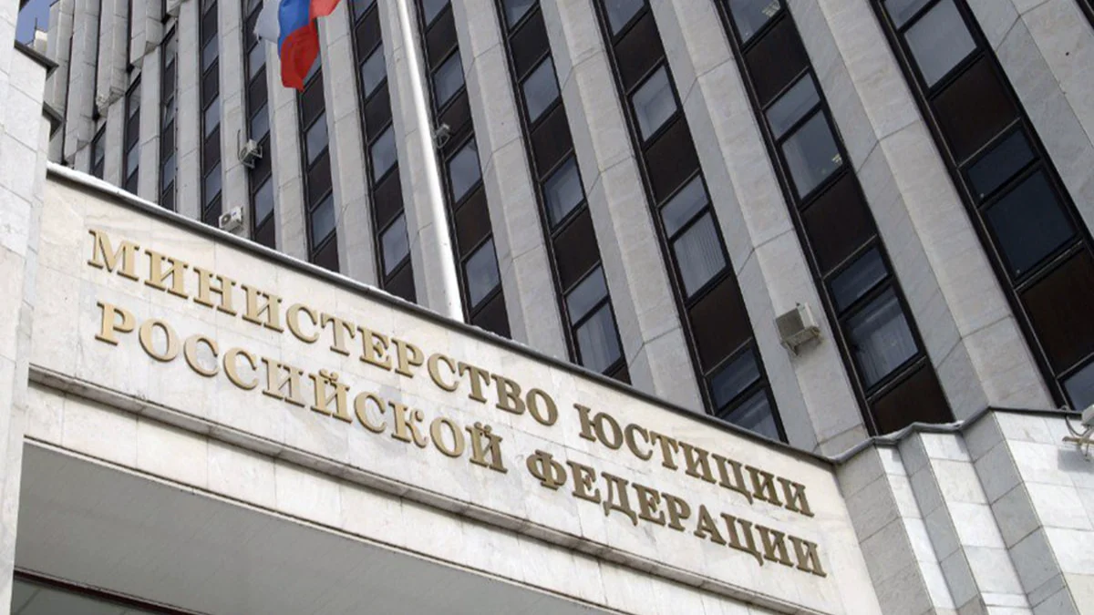 Минюст РФ стал рассылать людям предупреждения о «незаконности» репостов записей «иноагентов» без добавления плашки