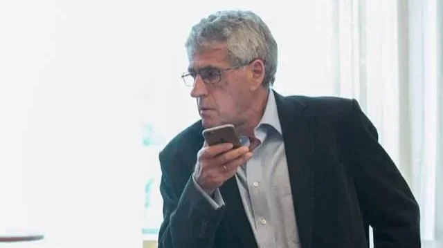 Russian opposition politician Leonid Gozman detained upon exit from his 15-days-stint in detention centre