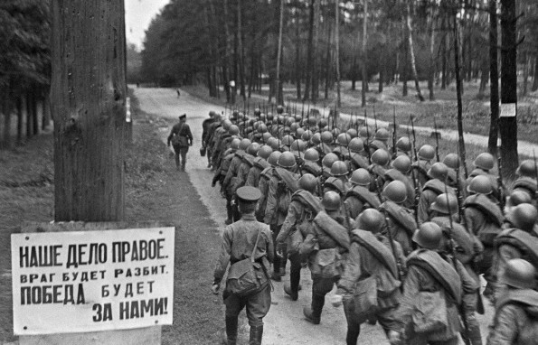 Солдаты СССР. Июня 1941 года. Фото: архив РИА Новости / Википедия