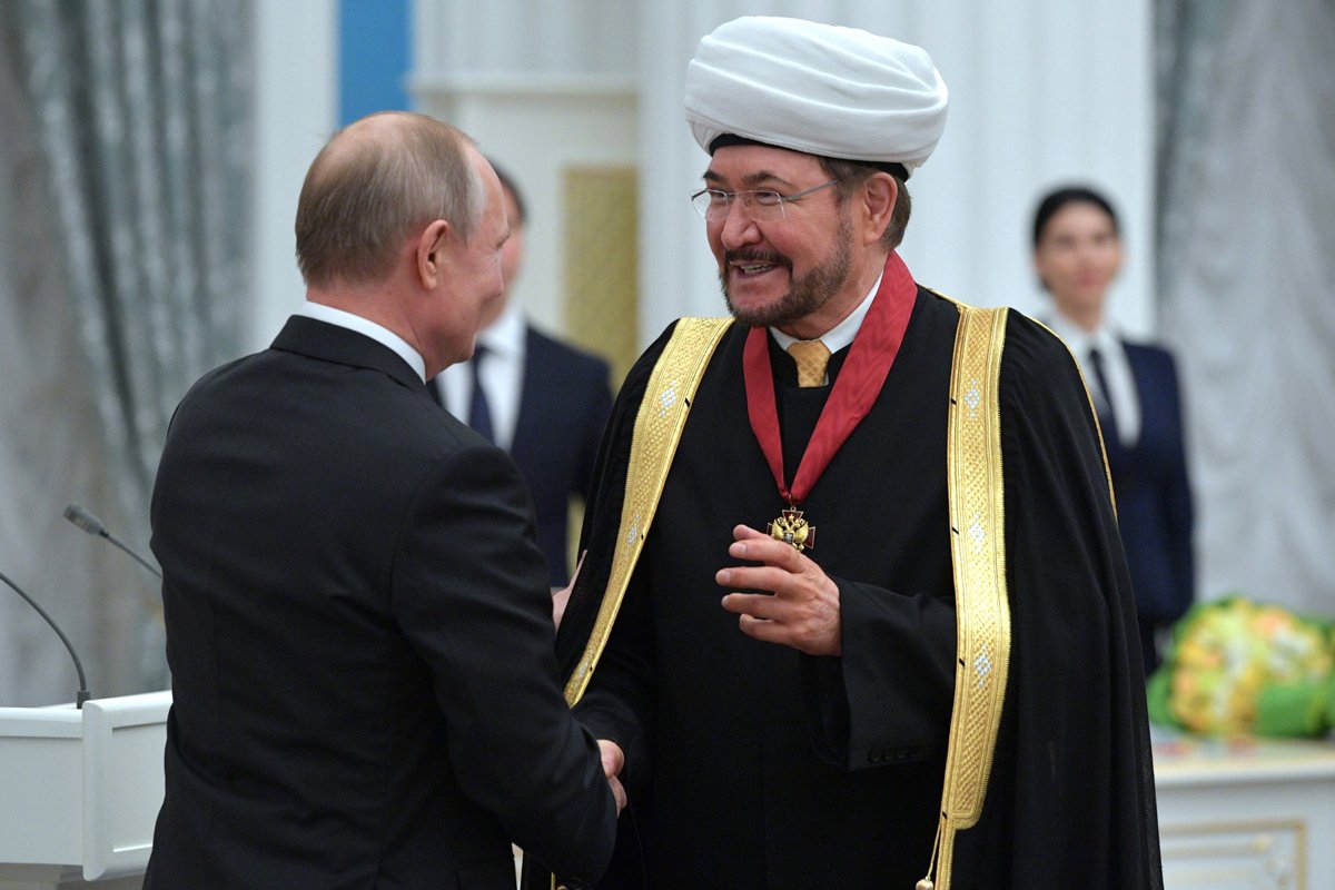 Chairman of the Russian Mufti Council Rawil Gaynetdin during a state award ceremony in the Kremlin in 2019. Photo: the Kremlin