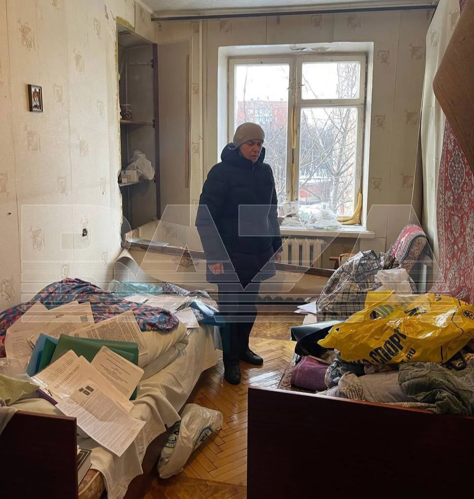 Nadezhda Buyanova in her flat after the search. Photo: Baza Telegram channel