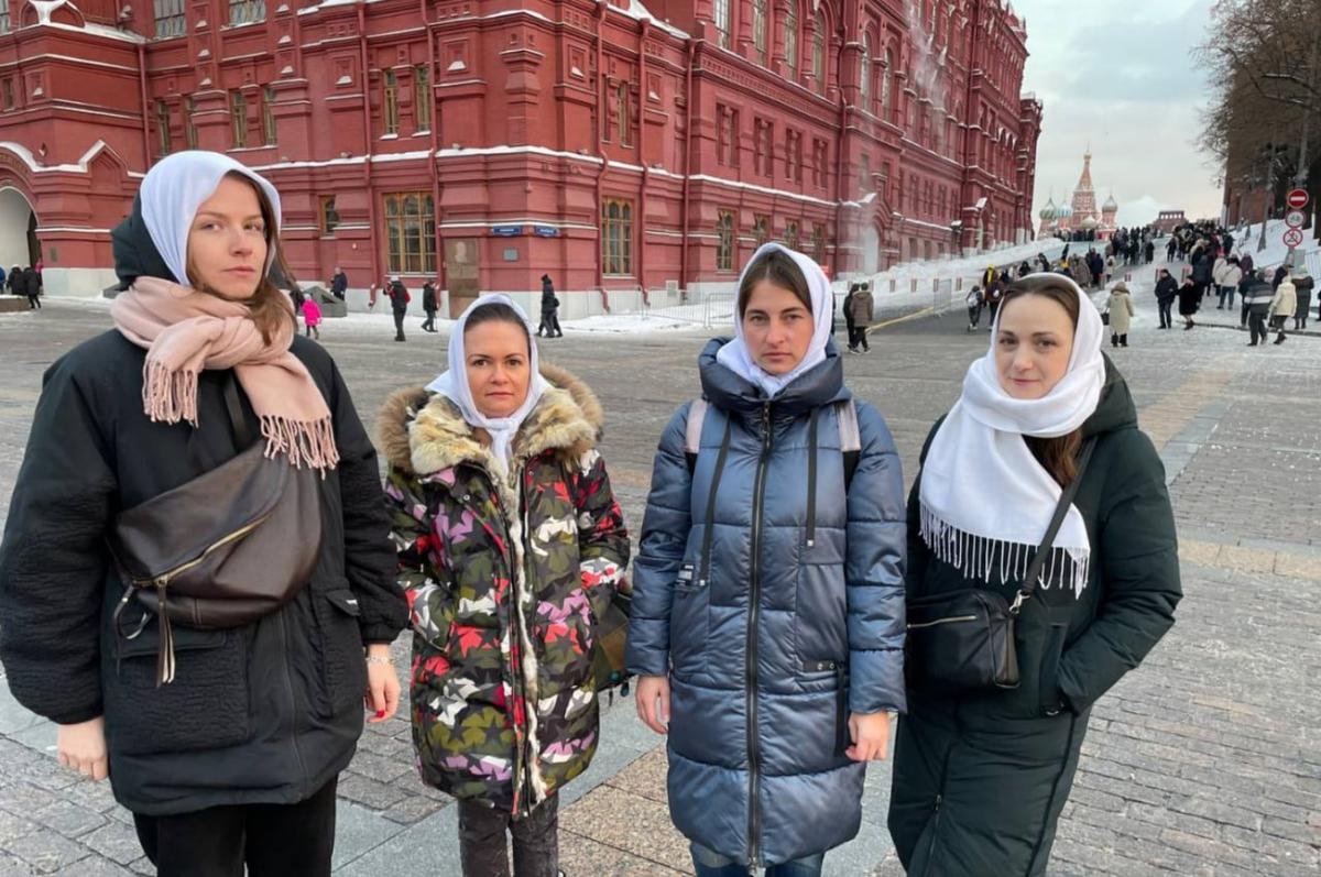 Members of “The Way Home” group on the Red Square. Photo: “The Way Home” Telegram channel